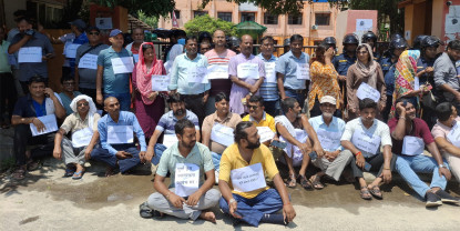 पत्रकारमाथि आक्रमण गर्ने वकिललाई कारबाही गर्न माग गर्दै धर्ना