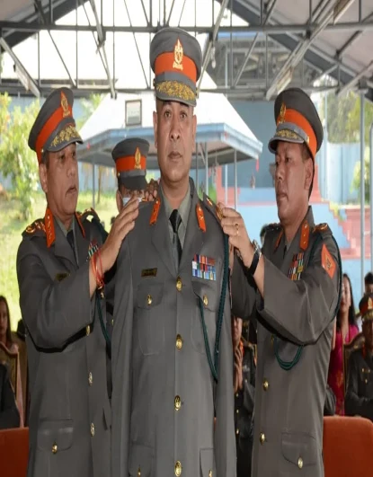 सशस्त्रका अर्याललाई एआइजीको दज्र्यानी चिह्न प्रदान