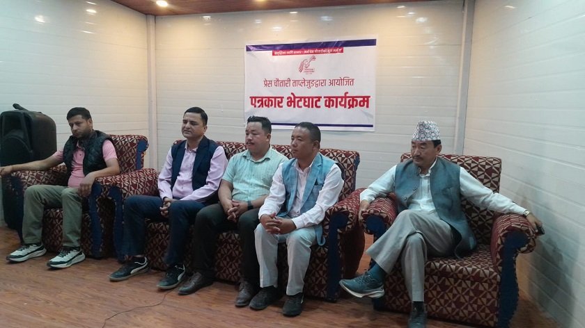 नेकपा एमालेमा कुनै गुट छैन :  योगेश भट्टराई