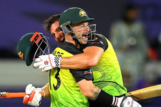 टी–२० विश्वकप : पाकिस्तानलाई हराउँदै अष्ट्रेलिया फाइनलमा