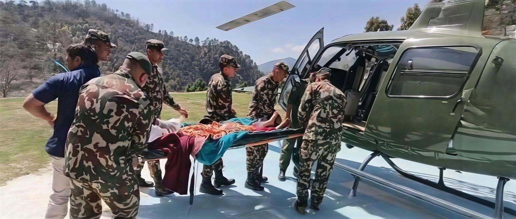 बाजुराबाट थप उपचारका लागि सुर्खेत ल्याइएकी सुत्केरी र शिशुको मृत्यु