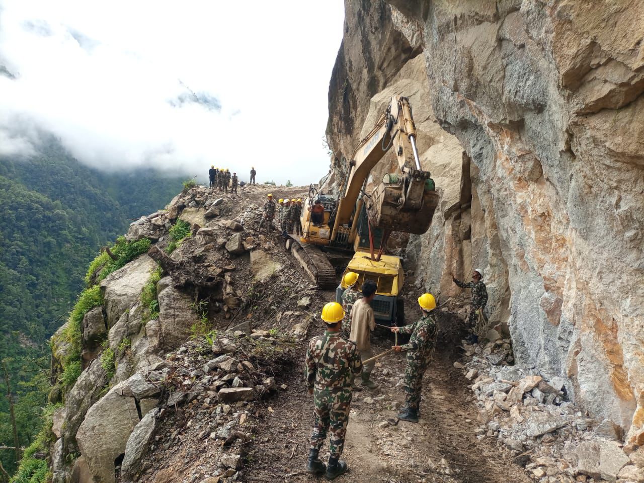 नेपाली सेनाद्वारा कोशी कोरिडोरको १०.८१ किमि सडक हस्तान्तरण