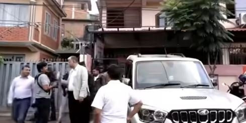 वरिष्ठ अधिवक्ता शम्भु थापाद्वारा पत्रकारमाथि दुर्व्यवहार