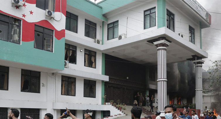 आलमको निधनमा कांग्रेसले आइतबार पार्टी कार्यालय बन्द गरेर झन्डा आधा झुकाउने