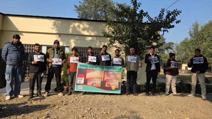 सहजपुर स्थित अलपत्र मोड निर्माणका लागी बोलन्या थलीद्वारा दबाबमूलक आन्दोलन