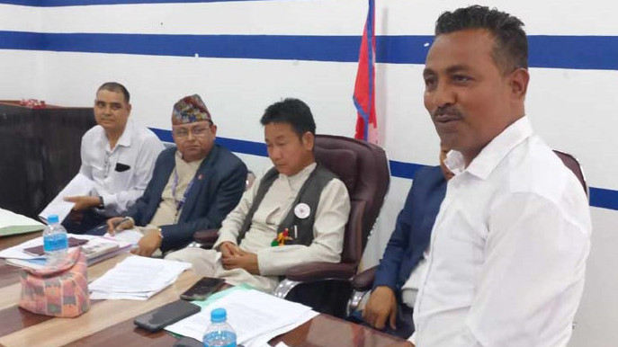 भाईरल वडाध्यक्ष भट्टराई मेयर हर्क साम्पाङसंग चुनाव लड्ने