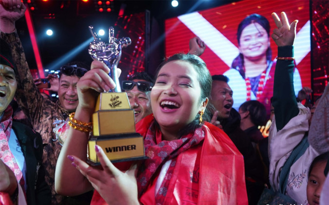 ‘भ्वाइस अफ नेपाल’ सिजन ७ को उपाधि नीताकुमारी थापालाई