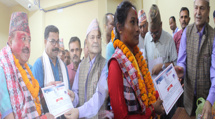 धनगढीको मेयरमा गोपाल हमाल र उपमेयरमा कन्दकला राना विजयी