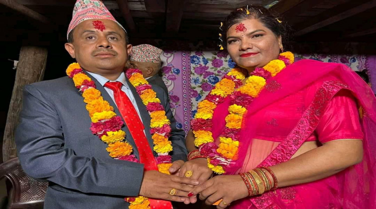 मुकुन्देले गरे इन्दिरासँग ‘सरप्राइज’ इन्गेजमेन्ट