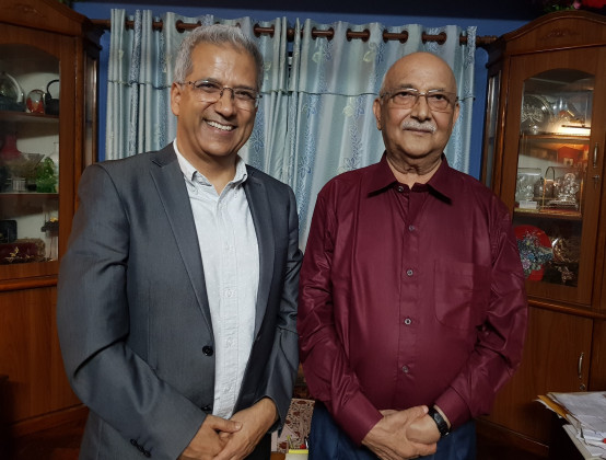 एमाले अध्यक्ष ओलीसँग मिश्रको अढाई घण्टा भेटः के–के भयो कुराकानी ?