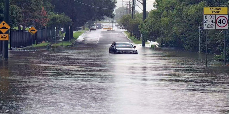 अस्ट्रेलियाको न्यू साउथ वेल्सका केही भागहरूमा भारी वर्षा र बाढी 