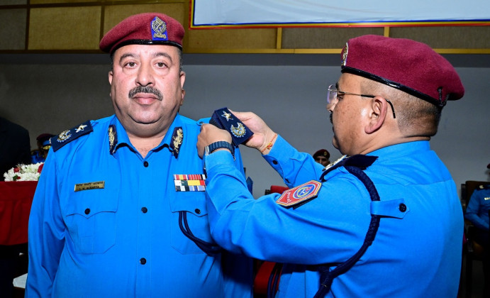 एआइजी लालमणि आचार्य अवकाशमा