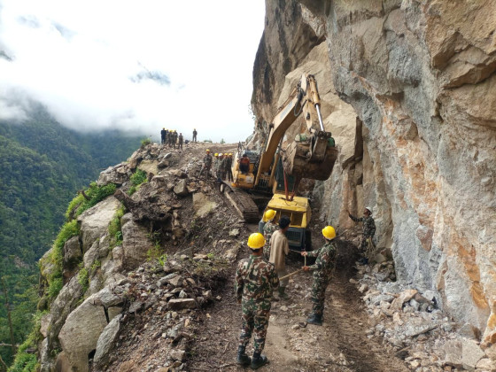 नेपाली सेनाद्वारा कोशी कोरिडोरको १०.८१ किमि सडक हस्तान्तरण