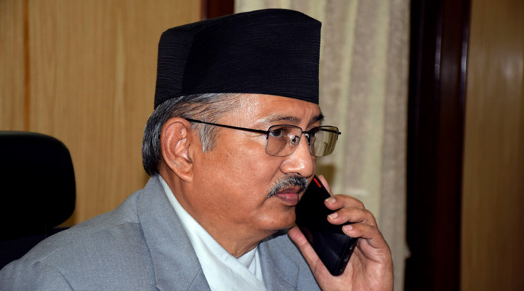 रोहिणी बस दुर्घटना : घाइतेको छिटो उपचार गर्न गृहमन्त्रीको निर्देशन