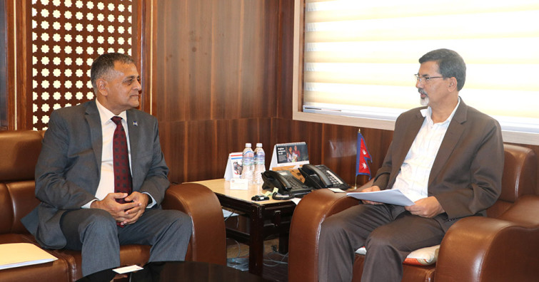 अर्थमन्त्री शर्मा र एसियाली विकास बैंकका उपाध्यक्षबीच छलफल