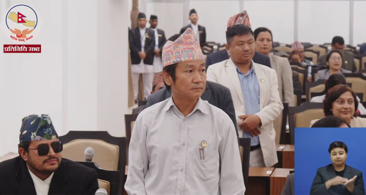 संसदमा श्रम संस्कृति पार्टीको अवरोधः समय नमागी बोल्न खोजेको भन्दै सभामुखको काउन्टर