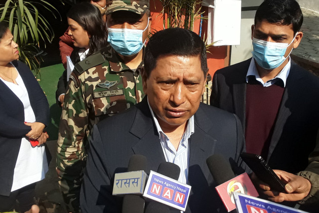 सडकमा कम क्षति हुने गरेर काम गर्नुपर्छ : उपप्रधानमन्त्री श्रेष्ठ