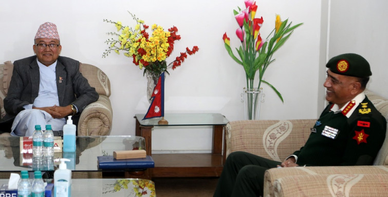 प्रमुख आयुक्त थपलिया र प्रधानसेनापति शर्माबीच भेटवार्ता, के भयो कुराकानी ?