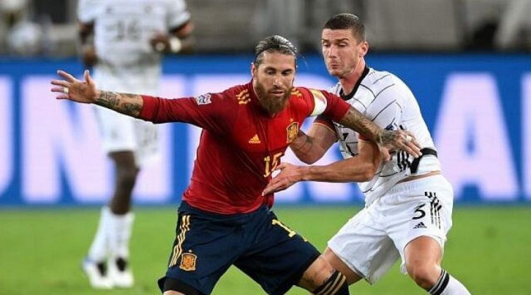 युक्रेनमाथि स्पेनको ४ गोल