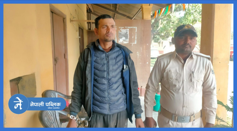 भारतीय सिमामा तिन हजार बोतल मदिरासहित यादव पक्राउ