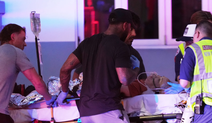 अष्ट्रेलियाको सिड्नीस्थित बन्डी बीचमा सामूहिक गोलीकाण्डः १० जनाको मृत्यु 