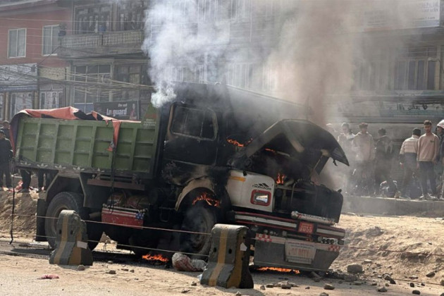 बनेपामा टिपर ठक्करपछि स्कुटर चालकको मृत्यु, स्थानीयमा तनाव