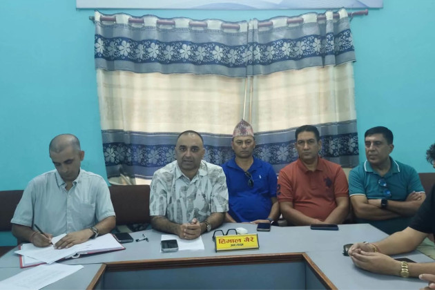 भोटेकोशी बाढीपीडितका लागि पेट्रोलियम व्यवसायीको ४० लाख सहयोग