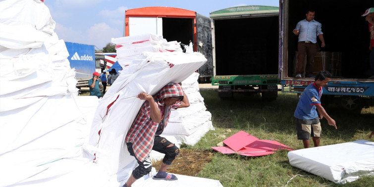 आयोगले पठाउन थाल्यो निर्वाचन सामग्री