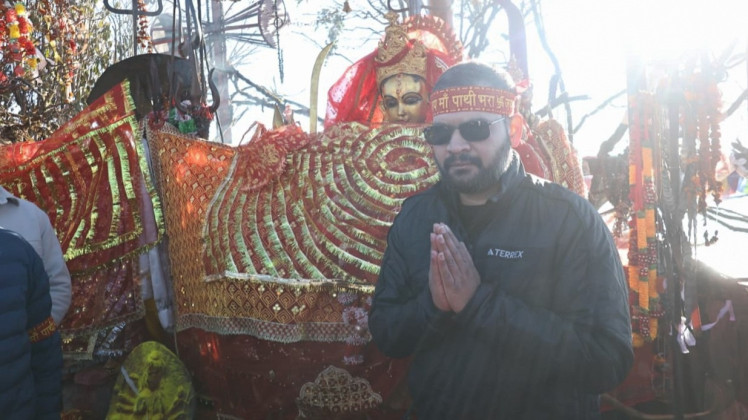 शुक्रबार बिहानै बालेनले गरे पाथिभराको दर्शन