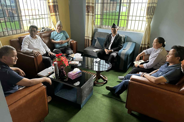 नेकपाले भन्यो, ‘माओवादी केन्द्रसँग तत्काल एकता असम्भव’ 