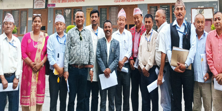 प्रमुख हर्क साम्पाङले गरे वडाध्यक्षहरूको माग सम्बोधन