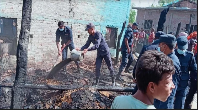 उदयपुरमा आगलागीमा हुँदा एक जनाको मृत्यु,७ घर जलेर नष्ट