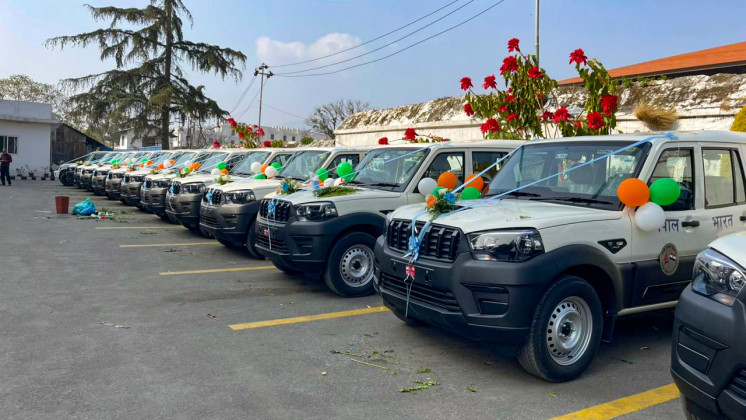 भारतले दियो नेपाललाई  थप २ सय बढी गाडी