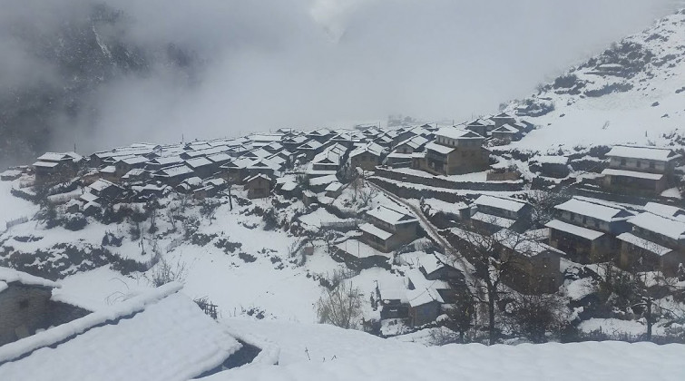 आज पश्चिमी क्षेत्रमा हल्का हिमपात र वर्षाको सम्भावना