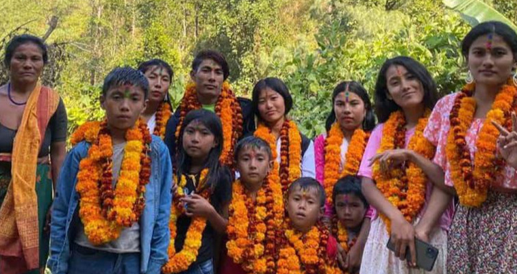 सिन्धुलीका सम्पर्कविहीन १६ जना पोखरामा फेला