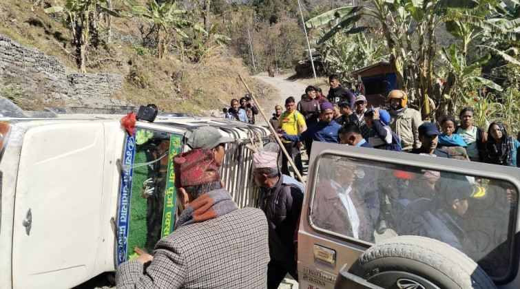 म्याग्दीमा बोलेरो पल्टियो, १ जनाको मृत्यु