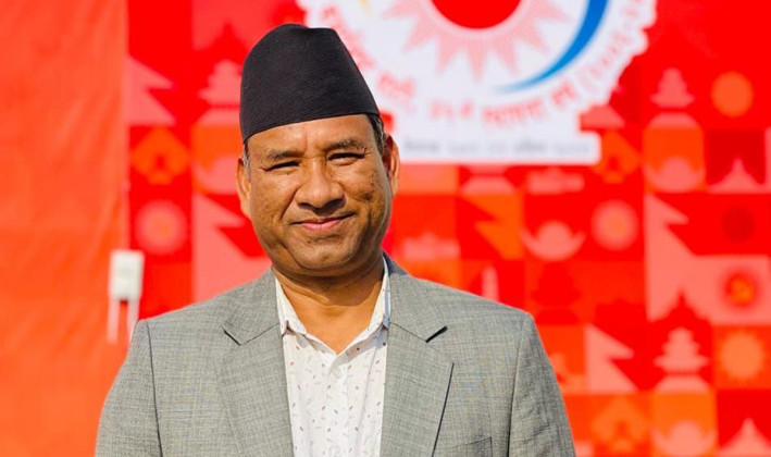 कर्ण थापालाई फरक मत पढ्न दिइएन, आधा घण्टा उभिएर बसे