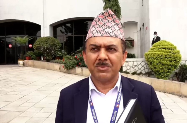 संसदको सचिवमा पाण्डे नियुक्त