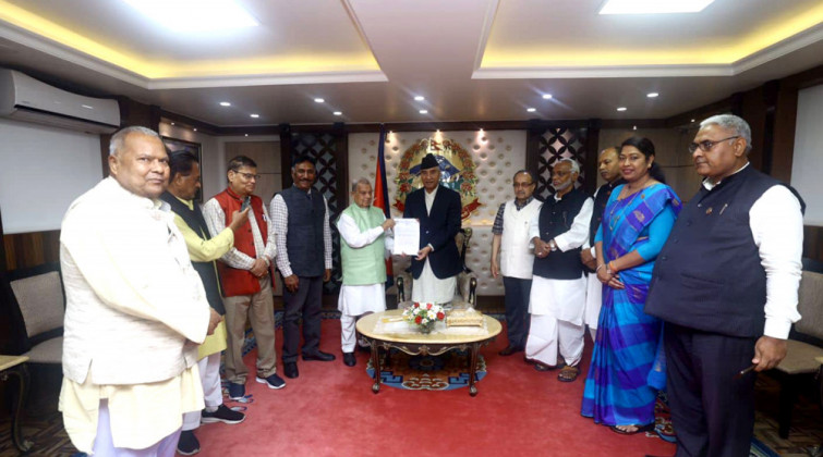 रेशम चौधरीको रिहाइ माग गर्दै प्रधानमन्त्रीलाई ज्ञापनपत्र