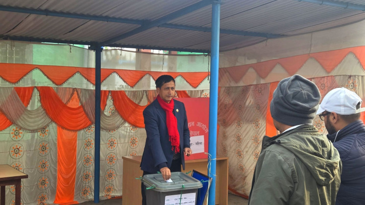 सातै प्रदेशमा राष्ट्रिय सभाको निर्वाचनका लागि मतदान जारी