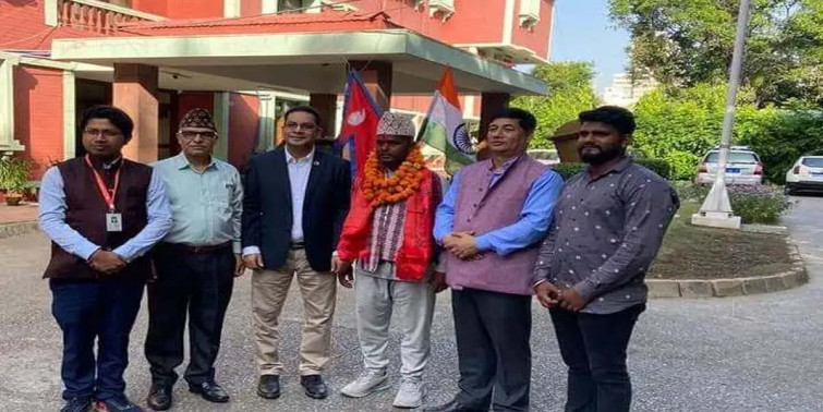  वीरगन्जबाट पैदल यात्रा गरेर भारतको दिल्ली पुगेका शेख सम्मानित