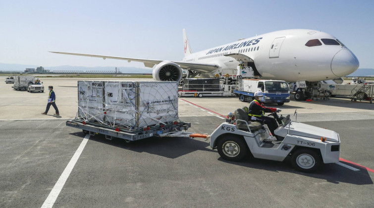 जापानले अनुदानमा दिएको ५ लाख खोप काठमाडाैं आइपुग्याे, किनेकाे खाेप पनि दिएन भारतले