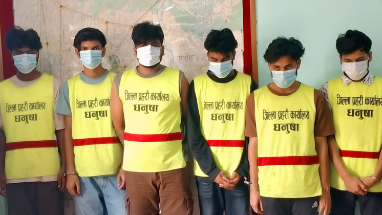 फेक एकाउन्ट बनाएर २ करोड बढी ठगी, ७ जना पक्राउ