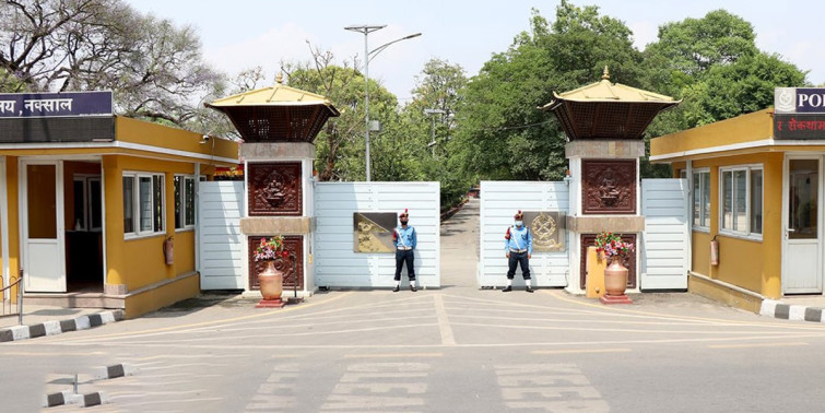 कार्यालय छाडेका प्रहरीलाई तत्काल सम्पर्क गर्न हेडक्वार्टरको सर्कुलर