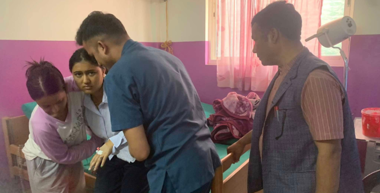 गायिका रचना रिमाल अस्पताल भर्ना 