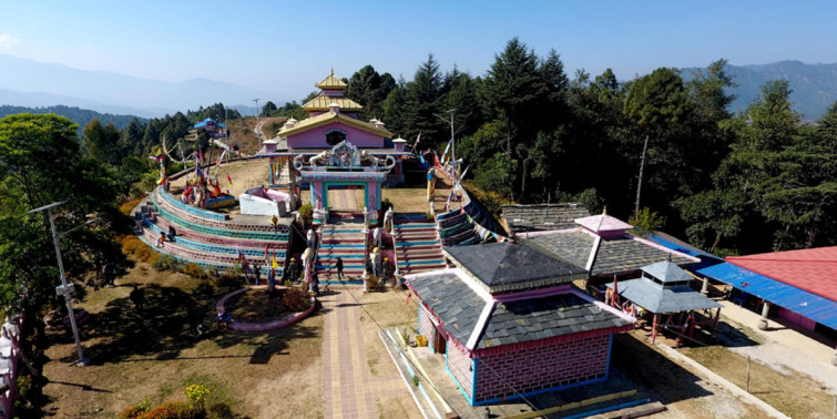 डडेल्धुराको उग्रतारा मन्दिर पुरातन शैलीबाट पुर्ननिर्माण गरिने