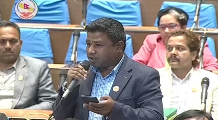 आफ्ना सांसदको घुस प्रकरणले संसद्को गरिमामा चोट पुगेको भन्दै रास्वपाले माफी माग्यो