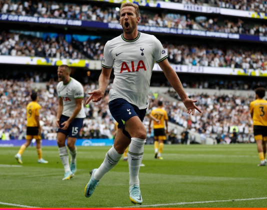 इंग्लिस प्रिमियर लिग : उल्भ्सलाई हराउँदै टोटनहम शीर्ष स्थानमा