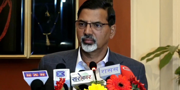 अर्थतन्त्र संकटमा पुगिसकेको छैन : अर्थमन्त्री शर्मा