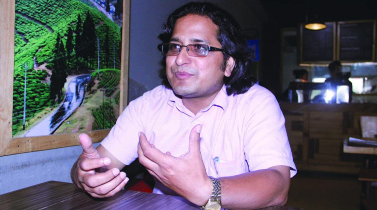 युग पाठक भन्छन्– सर्वोच्चको फैसलाले निरंकुशता लाद्न खोज्ने ओली प्रवृत्ति खारेज भएको छ